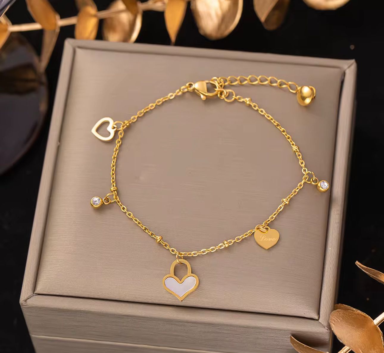 Heart Shell Bracelet